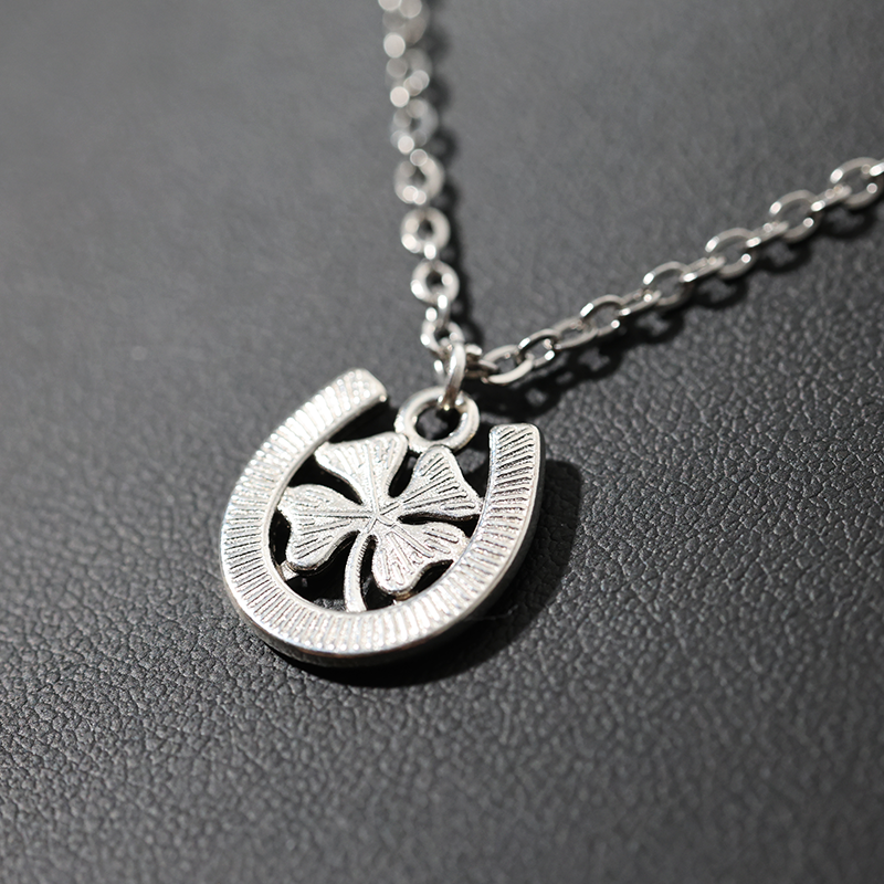 Horseshoe Clover Necklace